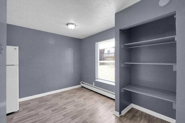 Photo - 421 Poplar Level Ct Unidad 302