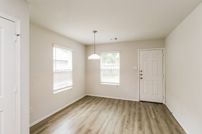 Photo - 2722 Madison Ct