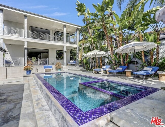 Building Photo - 1724 N Sierra Bonita Ave