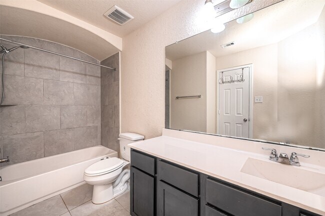 Photo - 3030 Currier Ct
