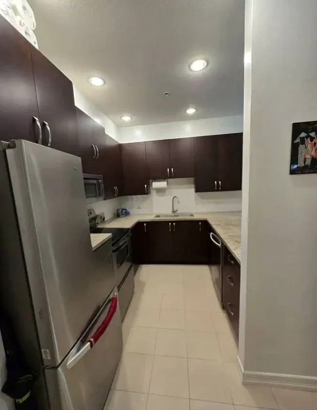 10237 133 St Unit 1 Bedroom + Den Ground Floor Apartment