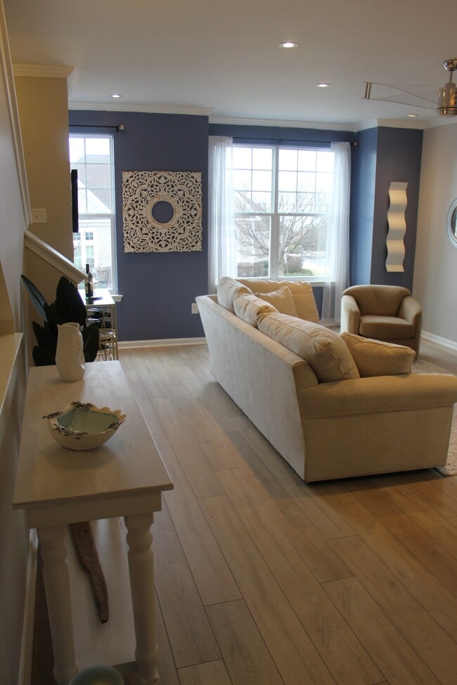 Living room - 324 Sanderling Ln Unit Kelly