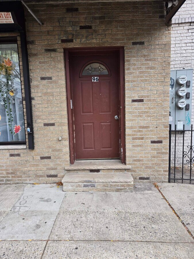 Photo - 96 Central Ave Apartamento Unidad #1