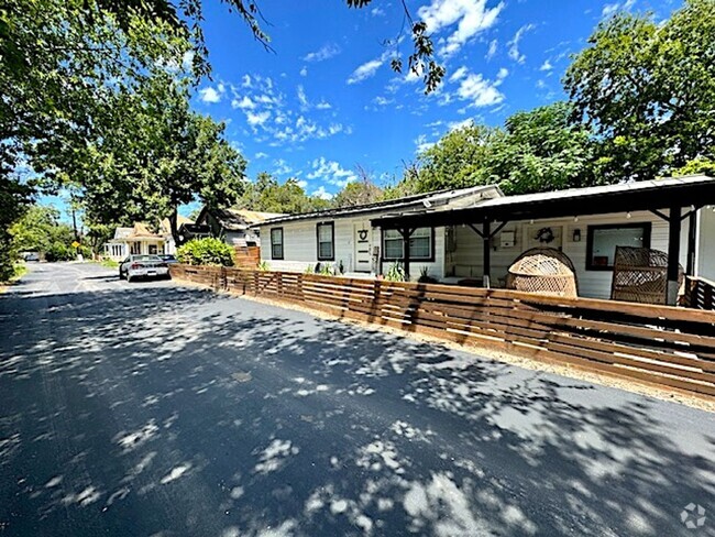 Building Photo - A Must See! Beautiful, Cozy & Modern 3/2 H... Rental