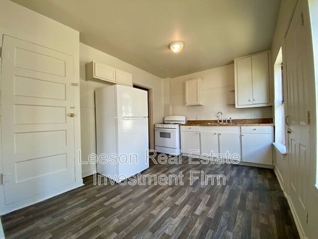Photo - 545 Wyche St