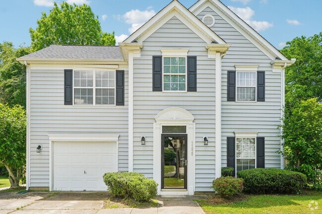Building Photo - Nice home near outlet mall