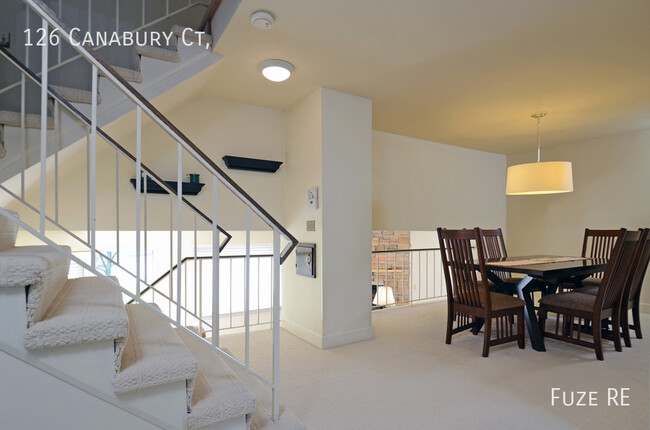 Photo - 126 Canabury Ct