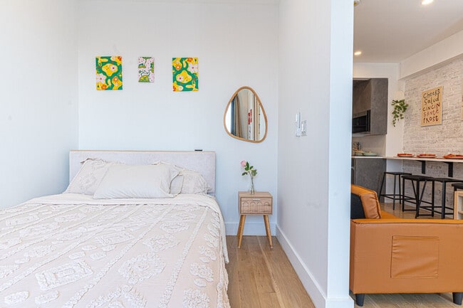 Photo - 242 Schaefer St Unidad SI ID1515248P