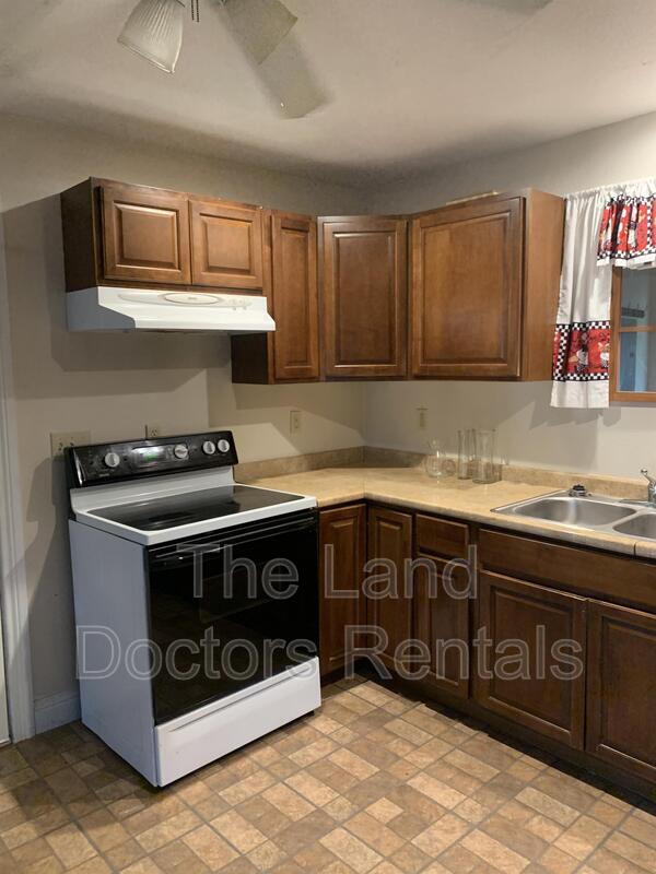 Photo - 1220 Manning Rd