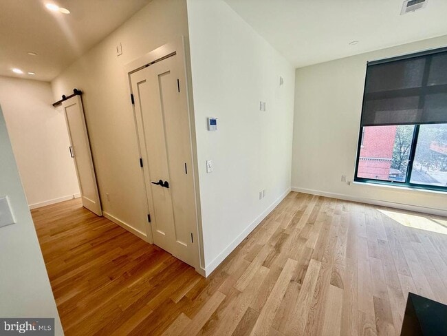 Photo - 1128 Walnut St