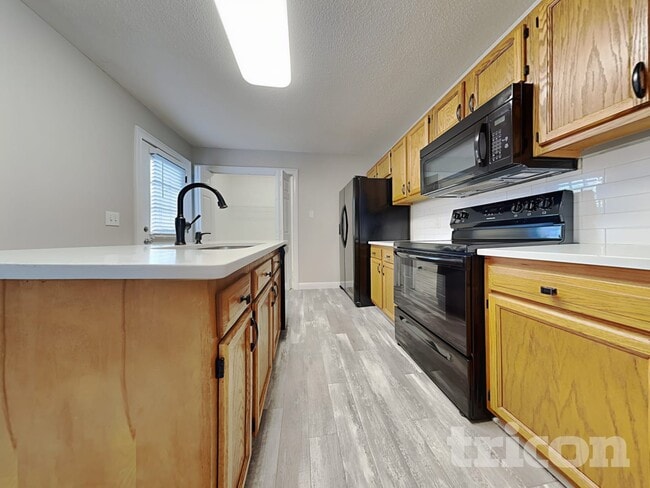 Photo - 353 Canter Ct NW