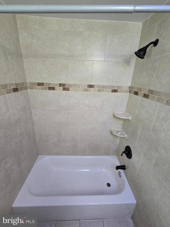 Photo - 13 Dublin Dr