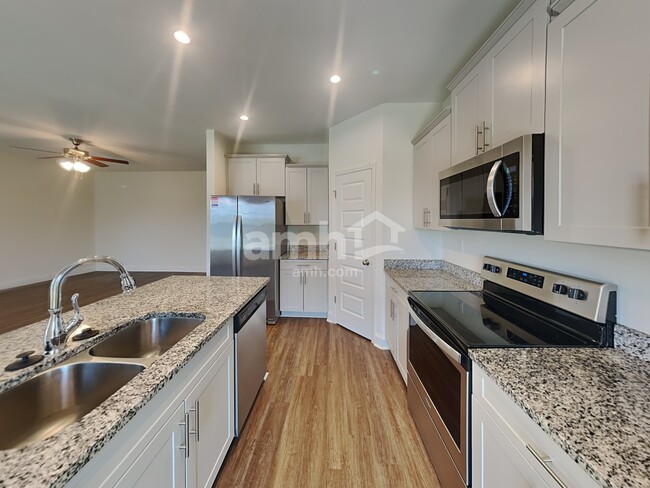 Photo - 5019 Mountain Springs Rd