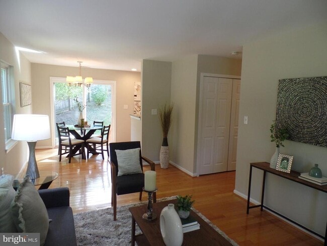 Photo - 2018 Griffith Rd