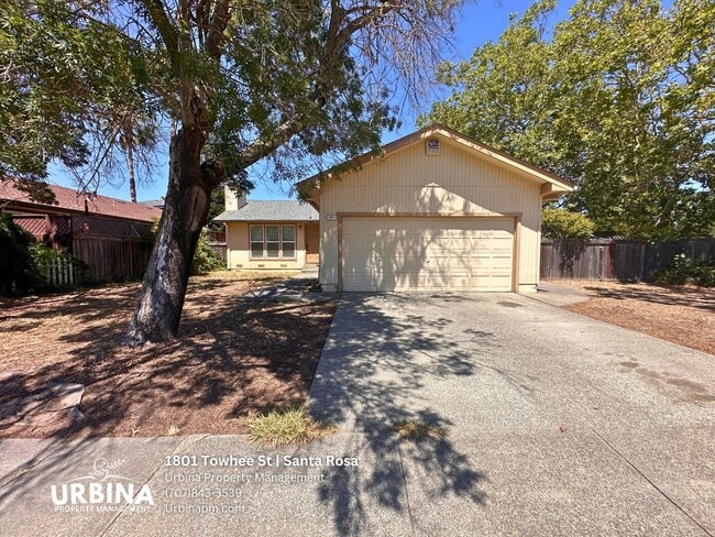 Building Photo - 1801 Towhee Dr