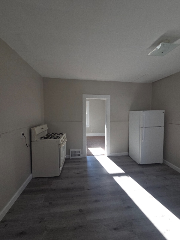 Photo - 340 W 24th St Apartment Unit 1