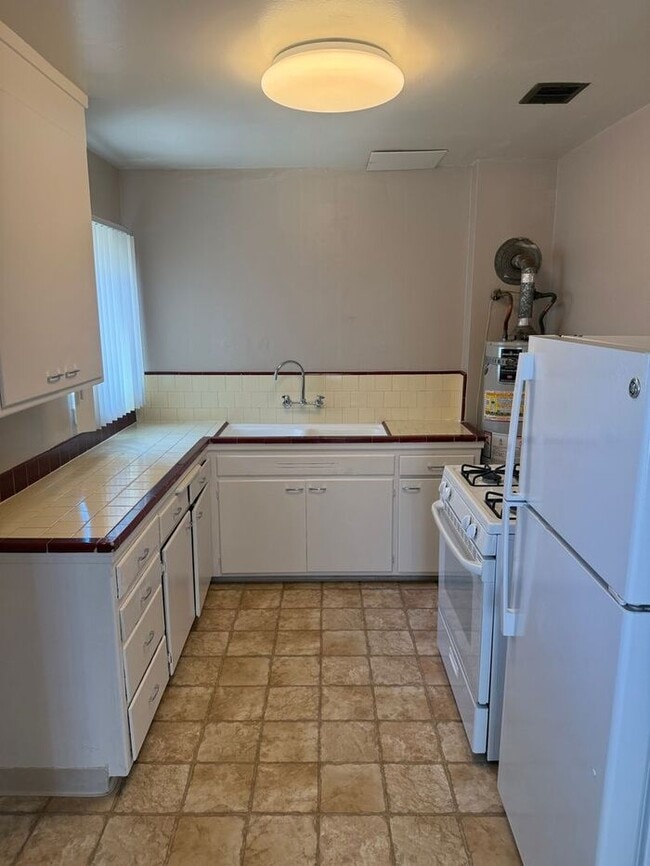 Photo - Great 2 Bedrooms 1 Bath