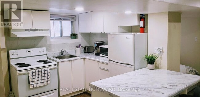 Photo - 50 Mould Ave