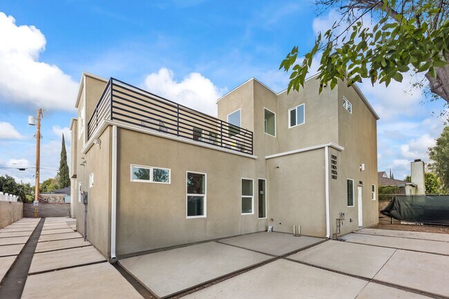19025 Bassett St Unidad 19023