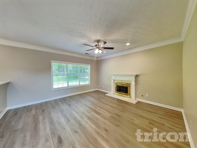 Photo - 1728 Brandon Lee Way SW