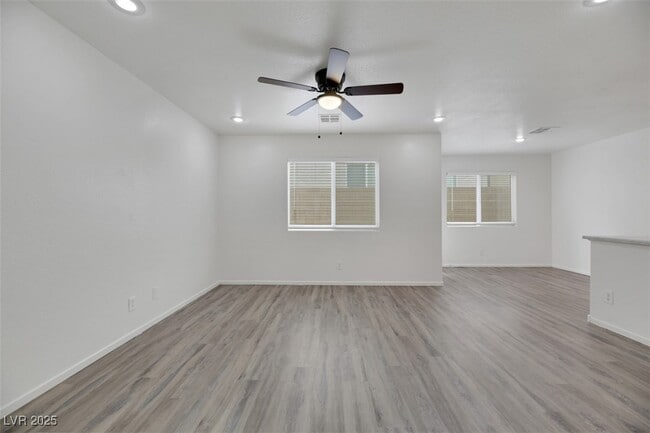 Photo - 9249 Nerone Ave