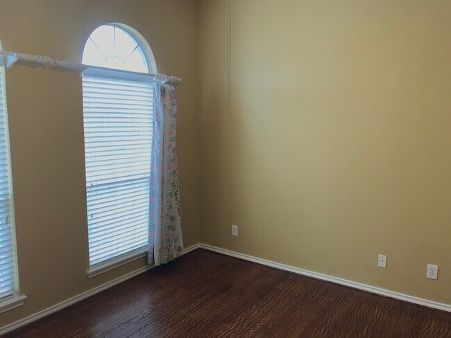 Photo - 2605 Gull Lake Dr