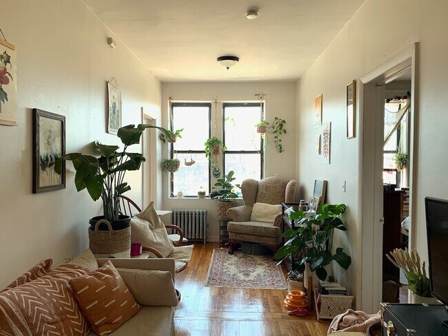 *Pictures are representative samples of the advertised unit. In some cases, the actual units you tou - 108 Brighton Ave Unit 10