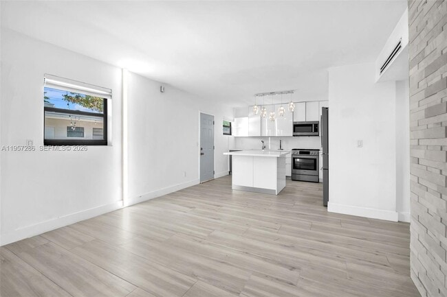 Photo - 3265 Virginia St Unidad 24