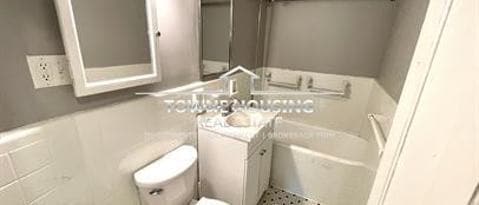 Photo - 364 Fargo Ave