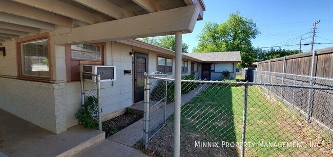 Photo - 3215-3218 35th St