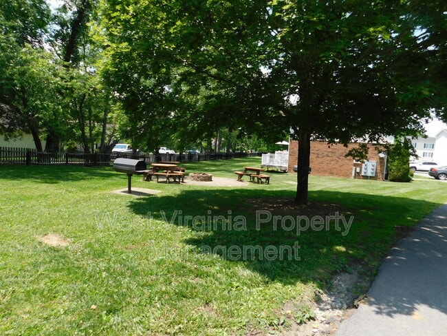 Photo - 152 Cardinal Wy