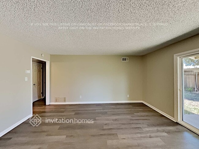 Photo - 2501 Cordova Ln