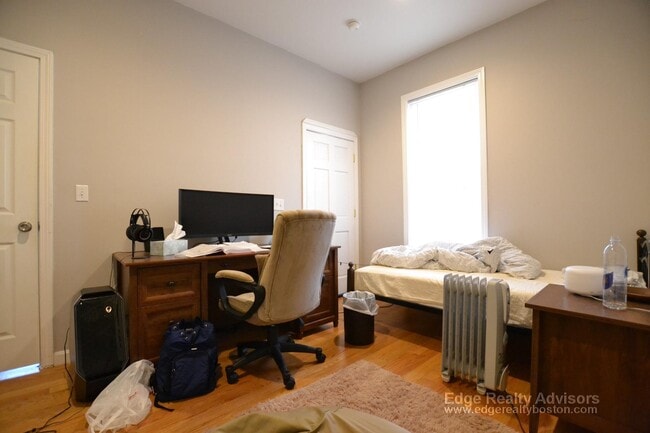 Photo - 45 Allston St Unidad 1