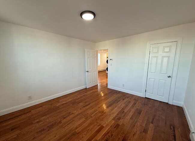 Photo - 129 Orleans St Unit 7