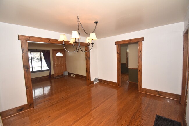 Photo - 224 4th St