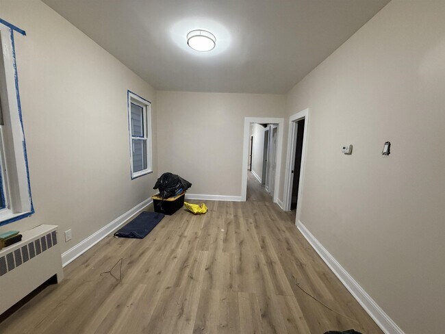 Photo - 71 W 17th St