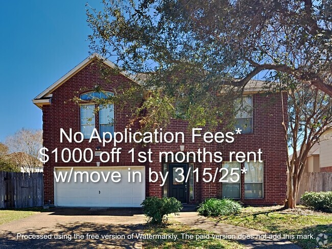 Building Photo - No Application Fees* $1000 off 1st months ... Rental