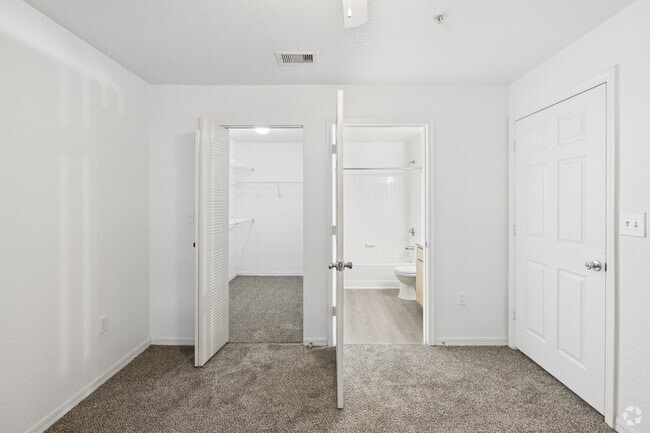 The Catamaran 3BR,2BA - 1156SF - Bedroom