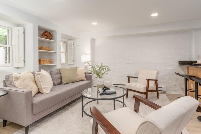 Photo - 1683 35th St NW