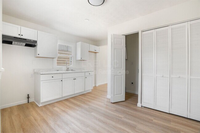 Photo - 320 N 36th St