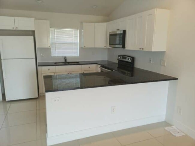 Photo - 9007 Meadow Cir