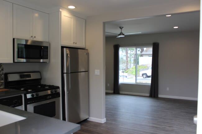 Photo - 7045-7045 Saranac St Unidad 7043