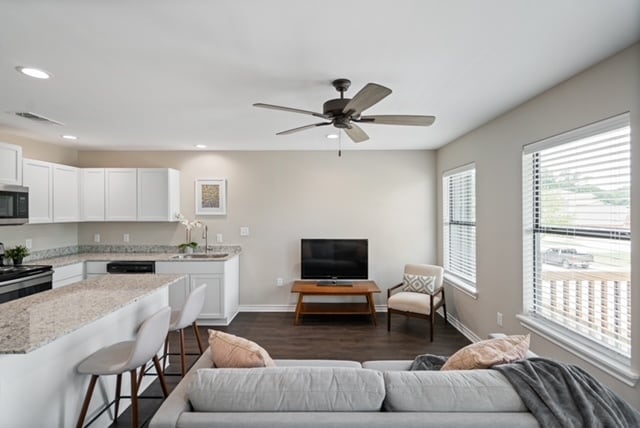 Photo - 3425-3425 Brooke Pl