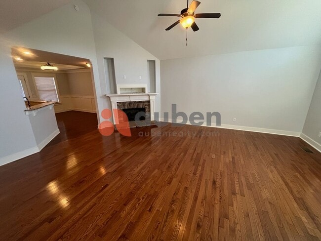 Photo - 7302 Klingler Ln