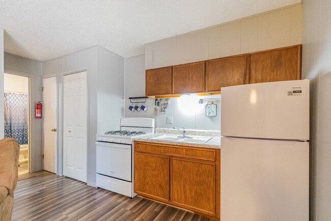 Photo - Cozy One Bedroom One Bath Retreat -  FURNI...