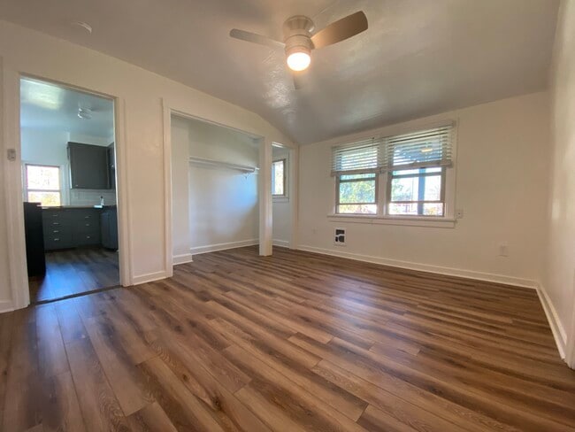 Main Studio Area - 1524 W Dean Ave Unit #4