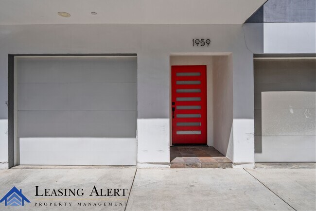 1959 Vista Del Mar Ave