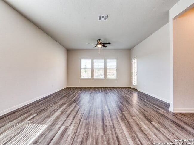Photo - 25853 Posey Dr