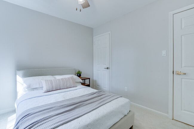 UL 2 - 3146 Borge St