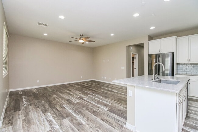 Photo - 4411 Kirkland Ave